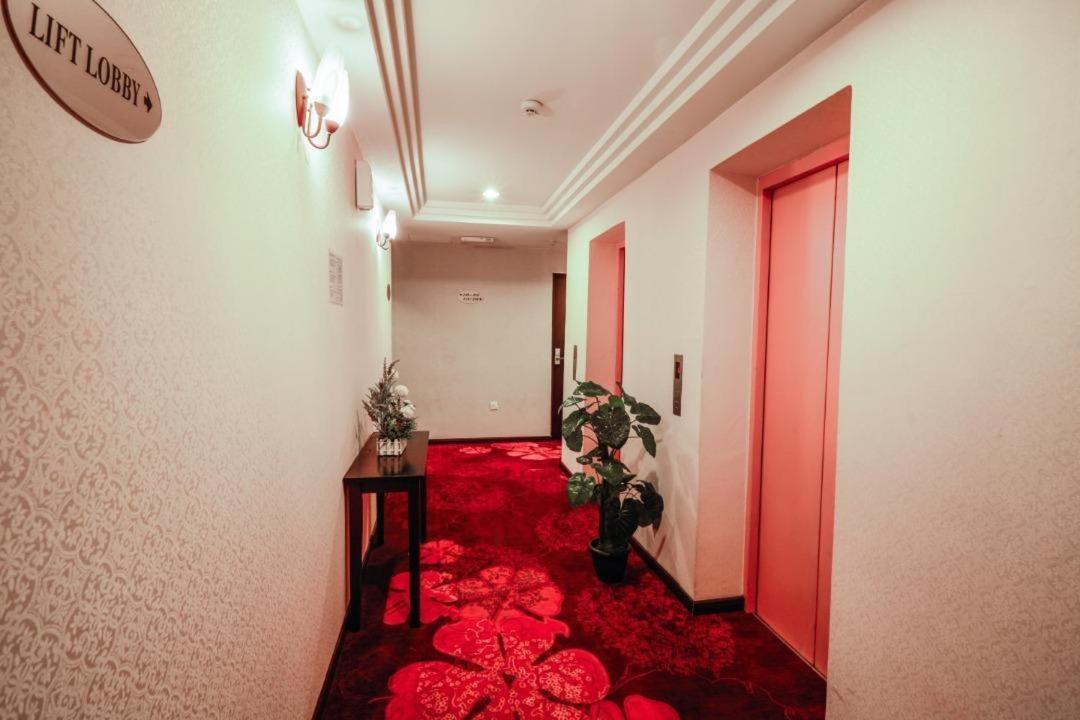 Hotel Vistaria Johor Bahru Esterno foto