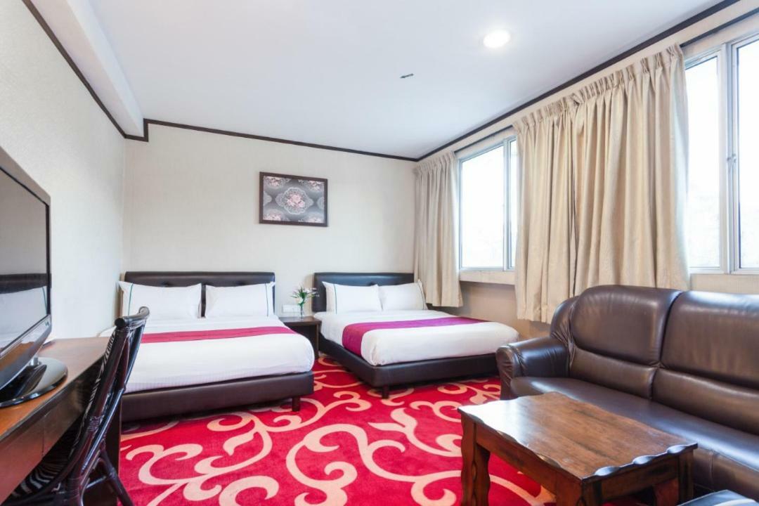 Hotel Vistaria Johor Bahru Esterno foto