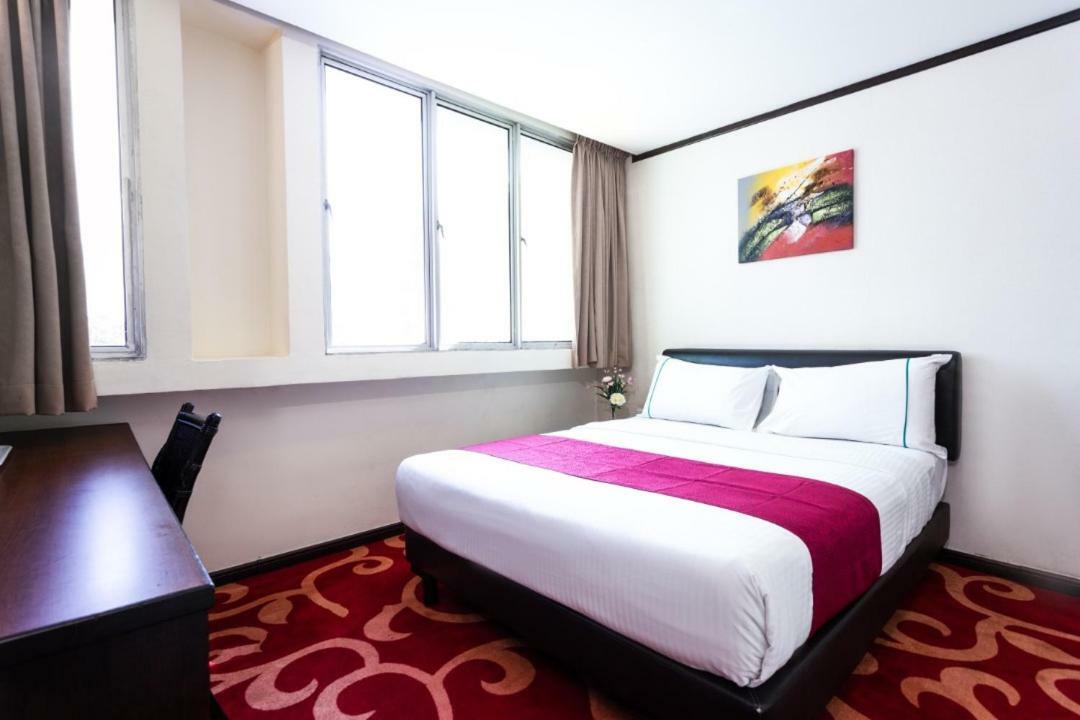 Hotel Vistaria Johor Bahru Esterno foto